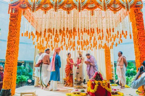 South Indian Mandap Decor, Indian Mandap Decor, South Indian Mandap, Indian Mandap, Weddings Decorations Elegant Romantic, Hindu Wedding Decorations, Indian Wedding Stage, Mandap Design, Orange Theme