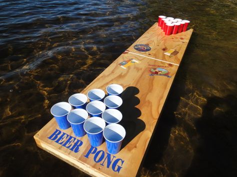 DIY Floating Beer Pong Floating Beer Pong Table, Pontoon Ideas, Beer Pong Table Diy, Wood Beer, Diy Beer, Beer Wood, Beer Pong Tables, Pong Table, Yard Games