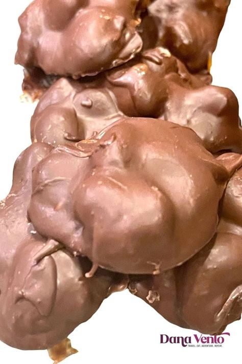 Nut Cluster Recipe, Carmel Chocolate, Almond Clusters, Nut Clusters, Chocolate Clusters, Caramel Bits, Creamy Caramel, Soft Caramel, Candy Recipes Homemade