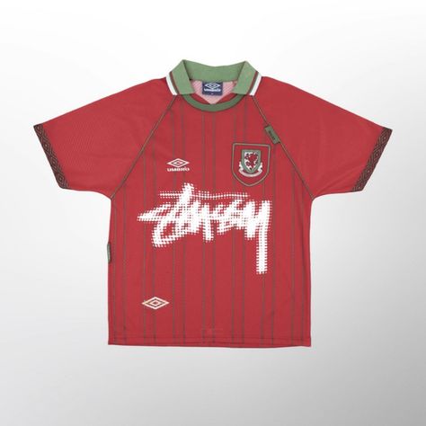 Football Jerseys x Stussy concepts by @eakapparel Shirt Layout, Streetwear Store, Minimalist Streetwear, Sport Jersey, Quality Hoodies, Avatar Roblox, Jersey Vintage, Jersey Football, Online Closet