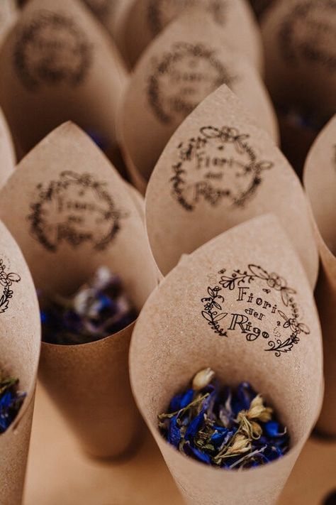 Confetti For Wedding, Olive Oil Favors, Rain Wedding, Boda Ideas, Confetti Cones, Handy Woman, Petal Confetti, Just Engaged, Wedding Confetti