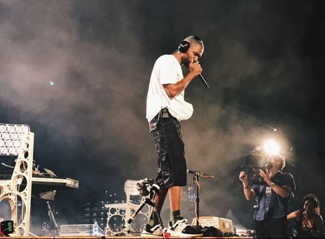 Frank Ocean Landscape, Frank Ocean On Stage, Frank Ocean Performing, Blonded Frank Ocean, Frank Ocean Cool Pics, Blond Frank Ocean Black And White, Blond By Frank Ocean, Ocean Landscape, Frank Ocean