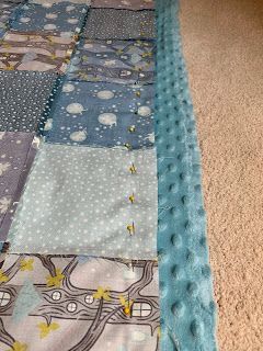 ZeedleBeez Minky Blanket Pattern, Minky Blanket Tutorial, Receiving Blanket Quilt, Minky Quilt, Baby Blanket Tutorial, Rag Quilt Patterns, Diy Baby Blanket, Blanket Tutorial, Baby Patchwork Quilt