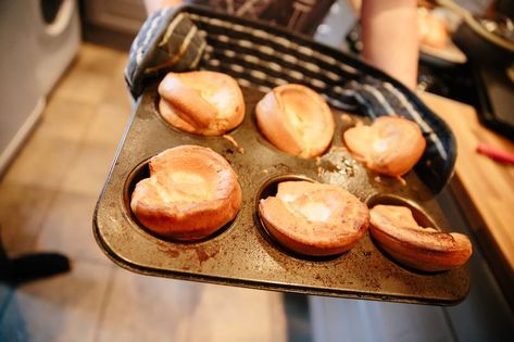 Roast Beef In Slow Cooker, Beef In Slow Cooker, How To Make Yorkshire Pudding, Yorkshire Pudding Recipe, Perfect Roast Beef, Yorkshire Pudding Recipes, Yorkshire Puddings, Batter Mix, Roast Beef Recipes