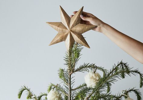 Diy Star For Christmas Tree Topper, Diy Tree Topper, Diy Christmas Star, Twig Christmas Tree, Balloon Tree, Christmas Tree Star Topper, Diy Christmas Tree Topper, Toppers Diy, Christmas Tree Tops