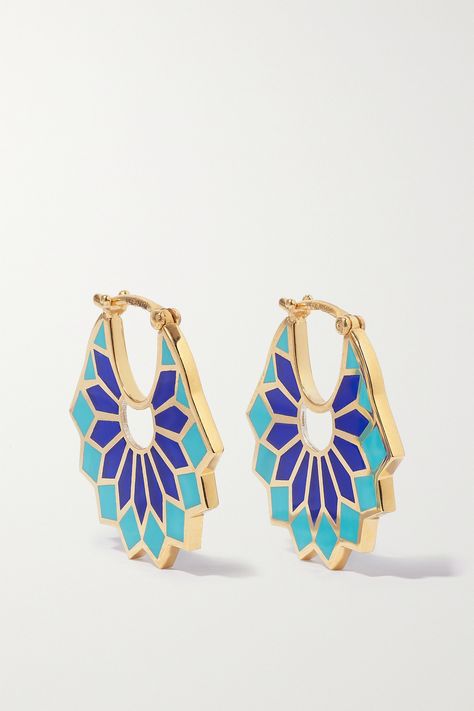 Hailing from a long line of Lebanese jewelers that spans four generations, L'Atelier Nawbar's vibrant pieces are crafted by skilled artisans in the brand's Beirut workshop with meticulous attention to detail. These 'Mini Lady Sursock' hoop earrings are made from 18-karat gold that's intricately painted with vibrant royal-blue and turquoise enamel. A cutout in the middle allows the light to shine through. Gold Enamel Jewelry, Blue Enamel Earrings, Beauty Calendar, Enameling Jewelry, Enamel Earrings, Yellow Gold Earring, Gold Enamel, Fine Jewellery Earrings, Enamel Jewelry