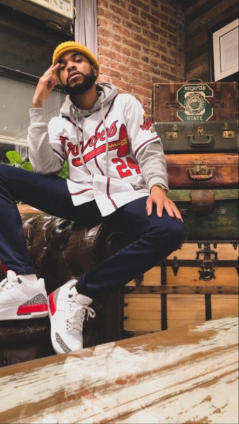 Baseball Style Outfits, Sports Jersey Outfit, Stylish Sneakers Outfit, Baseball Jersey Outfit, Distressed Outfit, Black Urban Fashion, Sneakers Outfit Men, Trendy Boy Outfits, Black Men Street Fashion