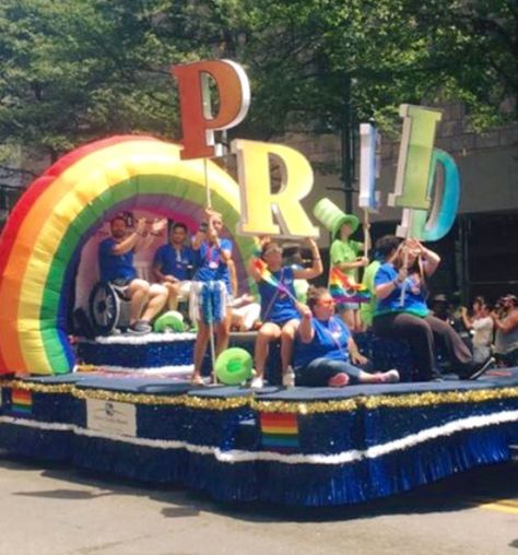 Fifth Third Bank - PRIDE Parade Float ideas Pride Parade Float, Pride Float, Parade Float Theme, Pride Parade Ideas, Parade Float Ideas, Pontoon Boat Party, Pride 2024, Mardi Gras Float, Parade Float Supplies