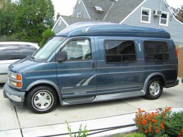 1999 GMC Savana 1500 High Top Custom Conversion Van 7 Passengers -Loaded, Levittown, NY (rails, 3rd bed) 56Kmi Levittown New York, Gmc Conversion Van, Conversion Vans For Sale, Bedford Van, Mini Motorhome, Chevy Astro Van, Vans Painted, Dodge Ram Van, Conversion Vans