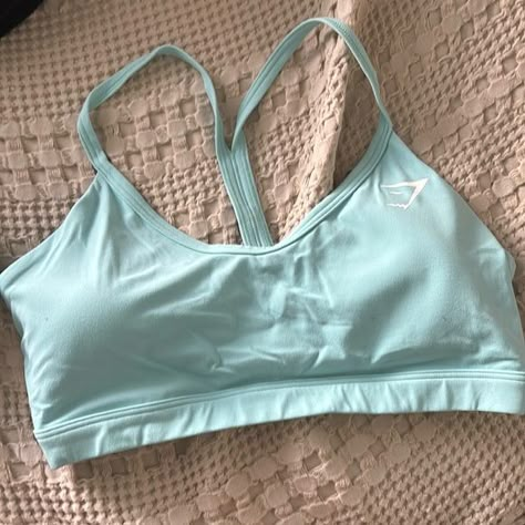 Never worn Gym shark light support sports bra Shark Light, Home Fits, Gym Shark, Sports Workout, Sports Clothes, Athletic Clothes, Workout Fits, Gym Fits, Preppy Summer