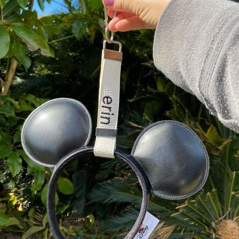 Stacy (@rector.stacy) posted on Instagram: “Sold my first Ear Holder! #WhereToNextCo #IDtags #luggagetags. #brotherembroiderymachine #customizableproducts #embroideredidtags…” • Feb 1, 2021 at 8:47pm UTC Brother Embroidery Machine, Diy Holder, Disney Ears, Mickey Ears, Bag Holder, Luggage Tags