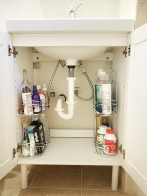 19 Super Smart Bathroom Storage Ideas That Everyone Need To See Small Bathroom Diy, Sinks Kitchen, Bathroom Hacks, Diy Bathroom Storage, Bathroom Organization Diy, Bathroom Storage Solutions, Smart Bathroom, Keep It Clean, Small Bathroom Storage