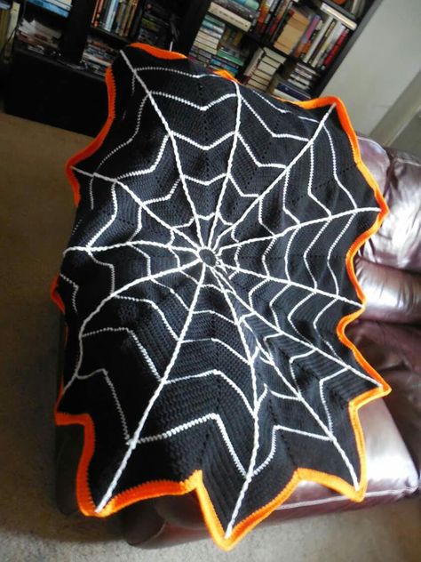 Spooky Crochet Blanket, Goth Crochet Blanket, Spider Web Blanket, Bjd Furniture, Halloween Core, Emo Room, Crochet Bedsheets, Cozy Goth, Bedding Pattern