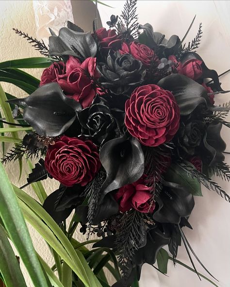 Black and Burgundy Bouquet and Boutonniere shipping off to PORTLAND, OR #foreverflowersbygigi #bouquet #boutonniere #cascadingbouquet #gothicbouquet #moodywedding #darkromance Red And Black Cascading Bouquet, Red And Black Wedding Bouquets, Goth Bouquet Wedding, Gothic Flower Bouquet, Black And Red Bouquet, Goth Bouquet, Diy Bouquet Wedding, Dark Weddings, Gothic Wedding Bouquet