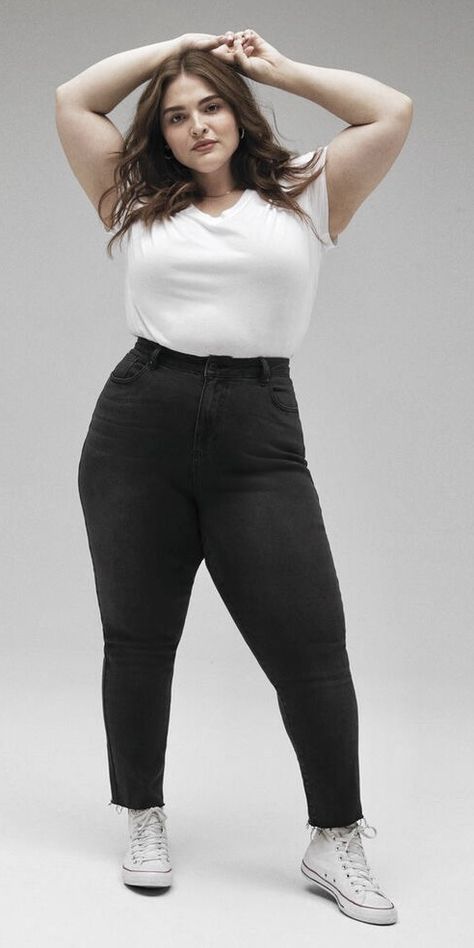 plus size minimal aesthetic black mom jeans white t-shirt converse white background minimalcore clean cool forever 21 outfit fashion clothing clothes black and white Converse White Background, Plus Size Converse Outfit, White Converse Outfits, Forever 21 Outfits, Black Mom Jeans, Clothes Black, Converse White, White Tee Shirts, Outfits With Converse