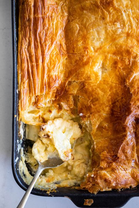 Cauliflower Pie, Corn Pie, Vegetarian Pot Pie, Vegeterian Recipes, Cauliflower Potatoes, Easy Cauliflower, Cheesy Cauliflower, Cheese Pie, Lunch Appetizers