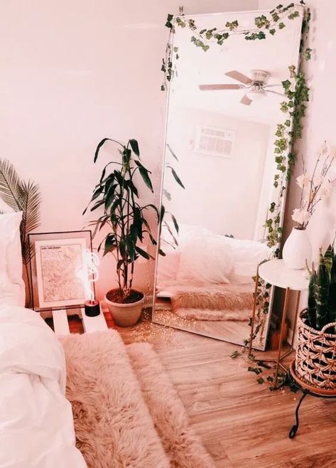 How To Have The Perfect Bohemian Bedroom - Society19 Nature Bedroom, Pink Lights, College Bedroom Apartment, Pink Plants, Indoor Lights, Cool Dorm Rooms, Apartment Decorating On A Budget, Apartment Decoration, Apartment Bedroom Decor