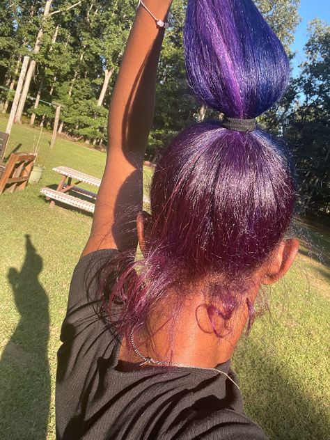 Hair Dye Ideas Whole Head, Purple And Blue Hair Black Women, Dyed Natural Hair Purple, Honey Blonde And Purple Hair, Hair Dye Inspo Black Women, Dark Purple Natural Hair, Dyed Natural Hair Ideas, Colors To Dye Ur Hair, Purple Dyed Hair Black Women