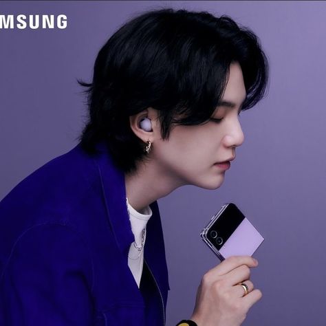 his side profile is so pretty Wallpaper Full Hd, Anime Love Couple, Side Profile, Bulletproof Boy Scouts, Min Suga, Bts Yoongi, Bts Boys, Johnny Depp, Bts Suga