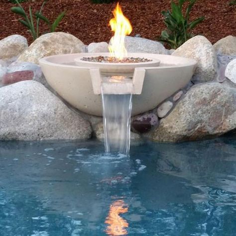 Beach Entry Pool, Florida Pool, Stone Pool, Pool Water Features, Small Swimming Pools, Fire And Water, Pool Fountain, Gunite Pool, Concrete Pool