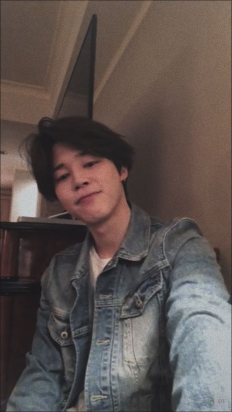 Jimin Boyfriend Material, Images Of Bts, White Hair Anime Guy, Jimin Boyfriend, Jimin Pictures, Park Jimin Bts Wallpaper, Park Jimin Cute, Park Jimin Bts, Jimin Jungkook