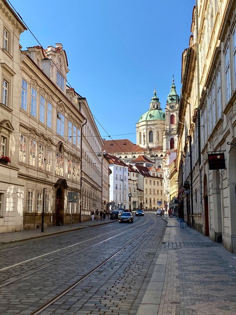 Prague Study Abroad, Prague Czech Republic Aesthetic, Prague Streets, Prague Summer, Prague Architecture, Prague Travel Guide, City Houses, Prague Travel, Paid Surveys