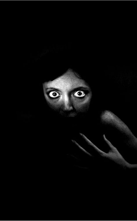 lurking in the dark. Scared Eyes, Eye Photography, Afraid Of The Dark, Creepy Art, Dark Places, Hospitality Industry, Dark Photography, Design Graphique, Horror Art