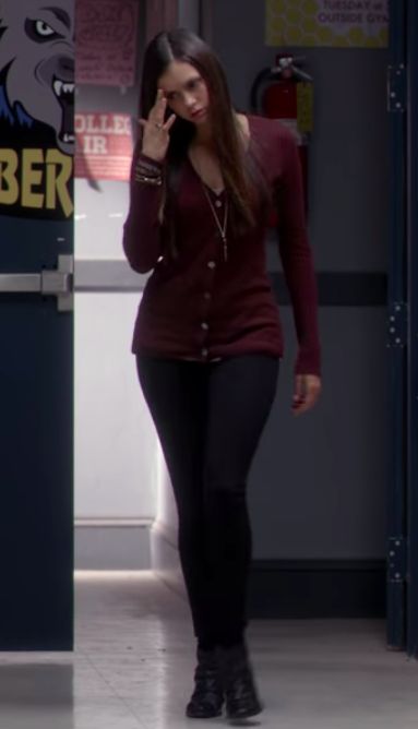 Elena Gilbert Long Sleeve, The Vampire Diaries Fashion, Elena Outfits, Tvd Fashion, Elena Gilbert Outfits Season 1, Tvd Outfits, Elena Gilbert Style, Elena Gilbert Outfits, Vampire Diaries Fashion