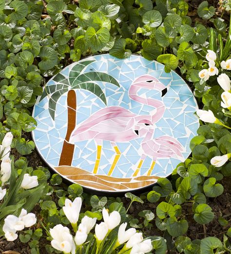 Round Stepping Stones, Mosaic Stepping Stone, Birds And Bees, Concrete Stepping Stones, Mosaic Stepping Stones, Wildlife Garden, Garden Stepping Stones, Mosaic Garden, Stepping Stone