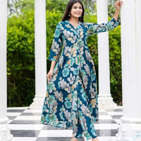 ₹1149 💕 _Most trending and in demand_ original maslin foil print two piece long cord sets for your best foot forward this summer ~These are Light / Non transparent and *STATEMENT GRABBERS in BEST QUALITY MASLIN FOIL PRINT !!*. 🏖️ *_TUNIC STYLE LONG CORD SET_* with collar n front side cut -50+" length *Keep shopping 🛒 with us* *🏖️Smart pants length -38"* *Sizes 38 to 44* *Color - Two color* *A must grab in best quality* *_Rate 1149 free shipping* fh *Limited stock* ♥️♥... Beginner Henna Designs, Women Kurta, Punjabi Salwar Suits, Pantsuits For Women, Slim Fit Suits, Three Piece Suit, Fitted Suit, Stylish Dress Designs, Tunic Styles