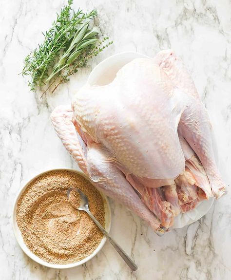 Turkey Seasoning Butterfly Turkey, Spatchcock Turkey Recipe, Basting A Turkey, Spatchcock Turkey, Perfect Roast Turkey, Turkey Seasoning, Recipe Thanksgiving, Roast Turkey Recipes, Turkey Brine