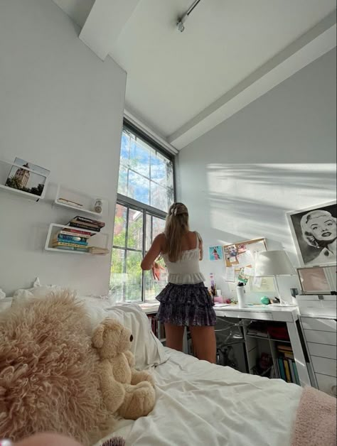 Emma Marie Room, Copenhagen Room, Dorm Inspo, Pinterest Room Decor, Preppy Room, Room Goals, Redecorate Bedroom, Dream Room Inspiration, Pink Room