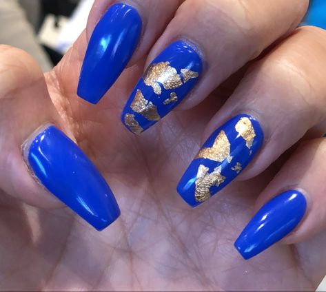 Royal blue & gold flakes #nails Gold Flakes Nails, Coffin Shaped Nails, Shaped Nails, Coffin Shape Nails, Royal Blue And Gold, Gold Flakes, Gold Nails, Blue Nails, Blue Gold