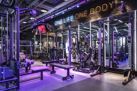 Z&B GYM CHANGLE RD on Behance Small Gym Design, Home Exercise Room, Gym Organization Ideas, Gym Ideas Home, Shanghai Photography, Gym Business Plan, Wellness Center Design, Gym Design Ideas, Futuristic Lighting