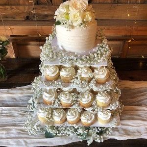 Cake Stand Acrylic Cake Stand Fillable Cake Stand - Etsy UK Burger Wedding, Simple Elegant Wedding Cake, Wedding Cake Stand Gold, Square Cake Stand, Cupcake Display Stand, Acrylic Cake Stands, Cupcake Stand Wedding, Cake Tower, Square Wedding Cakes