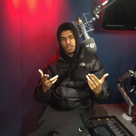 Uk Rappers, Santan Dave, Aj Tracey, Concert Date, Rooms Ideas, Island City, Uk London, City New York, Long Island City