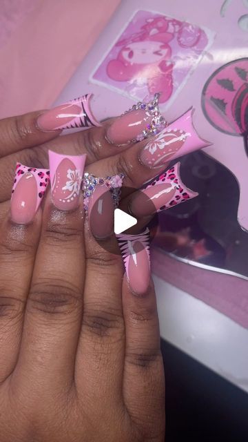 Stargirlnailz on Instagram: ".｡.:*☆♡*.+ one thing about my clients, they gon get a pink duck set!!.｡.:*☆♡*.+
•
•
•
•

•
 
  #inspiration #nailtech #kawaiinails #kawaiinailtech#acrylicnails #columbusnailtech #columbusnails #614nailtech #614nails #columbustoetech #614toes #columbusohio #ducknails #orlandonailtech
#orlandonails #407nails" Duck Nail Designs With Charms, Pink Panther Nails, Nail Designs With Charms, Duck Nail Designs, Panther Nails, Panthers Nails, Duck Nail, Pink Duck, Duck Nails