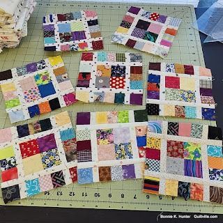 Quiltville's Quips & Snips!!: Slicing, Sewing, Dicing! Bonnie Hunter Quilts Scrap Free Pattern, Quiltville Bonnie Hunter, Bonnie Hunter Scrap Quilts, Quilt Pictures, Sewing Quilts, String Quilt, Bonnie Hunter, Picture Quilts, Scrappy Quilts