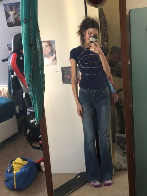 Blue shirt bootcut jeans Summer Library Outfit, Outfit Of The Week, Downtown Outfits, Hot Mess, Swaggy Outfits, Dream Clothes, Fashion Killa, Aesthetic Outfits, Look Cool