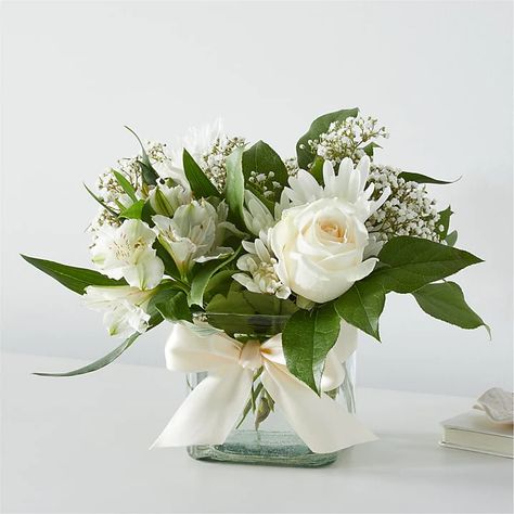 Send Florist Delivered Flowers Under $60 | Send Same Day Delivery Flowers Under $60 | FTD Flowers For Celebration Of Life, Alstroemeria Centerpiece, Center Table Ideas, Fresh Flower Centerpieces, Delivery Flowers, Mum Flower, Flower Factory, Rose Delivery, Peruvian Lilies