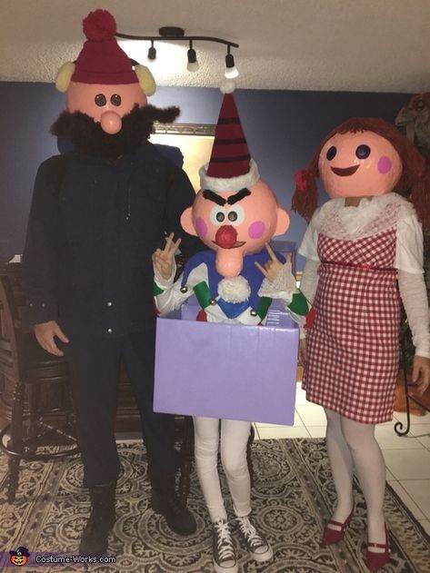 Monique: This is my daughter Gabby dressed as Charlie in the box. This is my husband Ed addressed as Cornelius. I am the doll. All these characters are from Rudolph the... Rudolph Costume, Land Of Misfit Toys, Christmas Character Costumes, Christmas Costumes Diy, Christmas Costumes Women, Christmas Parade Floats, Reindeer Costume, Halloween Costumes 2016, Box Costumes