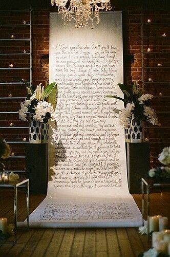 Wedding Ceremony Backdrop Indoor, Literary Wedding, Deco Champetre, Wedding Ceremony Ideas, Indoor Wedding Ceremonies, Diy Wedding Backdrop, Unconventional Wedding, Modern Wedding Inspiration, Wedding Ceremony Backdrop