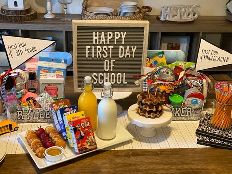 First Day Of School Kids Gifts, Back To School Home Decor Ideas, 1st Day Of School Breakfast For Kids, Back To School Recipes Dinner, Back To School Brunch For Moms, Back To School Celebration At Home, First Day Of School Party At Home, First Day Of School Meals, Back To School Surprises For Kids