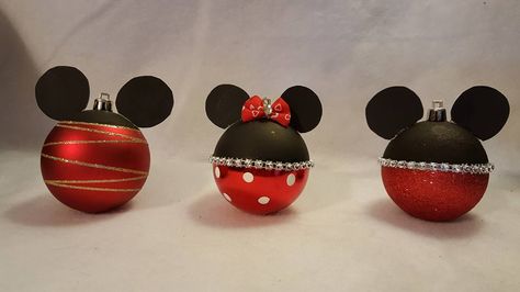 Mickey Mouse Ornaments Diy Homemade, Mickey And Minnie Ornaments Diy, Mickey Mouse Christmas Ornaments Diy, Diy Minnie Mouse Ornament, Minnie Mouse Christmas Ornaments, Mickey Mouse Christmas Decorations, Minnie Mouse Ornaments, Disney Christmas Decorations Diy, Mouse Christmas Ornaments