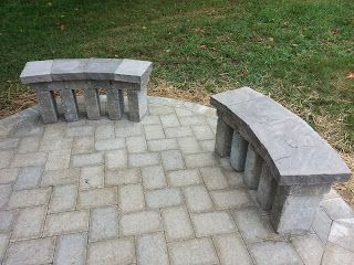 Paver Bench Diy, Paver Project Ideas, Paver Bench, Pave Stone Seating, Brock Paver Base, Square And Rectangle Paver Pattern, Diy Bench, Willow Tree, Bench