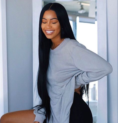 HAIR INSPIRATION 💇🏽‍♀️ on Instagram: “BONE STRAIGHT WITH A MIDDLE PART! ❤️❤️ @hairinspo0 . . . . . @teairawalker #longhair #longhairstyles #bonestraighthair #fulllacewigs…” Cassie Hair, Wigs Hairstyles, Hair Colorful, Pelo Afro, Long Black Hair, Middle Part, Straight Human Hair, Black Girls Hairstyles, Brazilian Hair