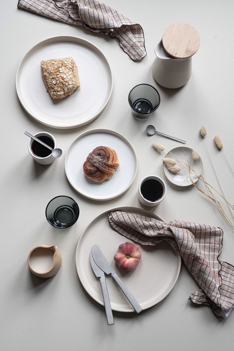 Tableware Photography, Scandinavian Table Setting, Modern Wood Kitchen, Timeless Kitchen, Catering Menu, Composition Photography, Table Set Up, Food Display, Creative Food