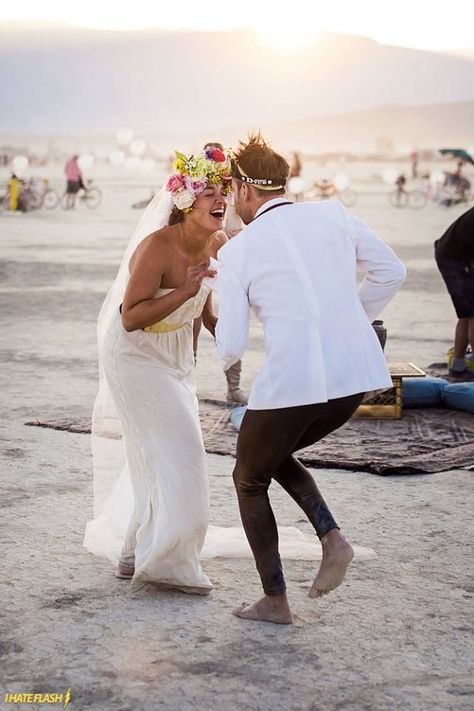 i want to marry at the burn Burning Man Wedding Theme, Burning Man Wedding, Six Pack Abs Diet, Abs Diet, Burning Man Art, Ab Workout Plan, Six Pack Abs Workout, Man Wedding, Burning Man Fashion