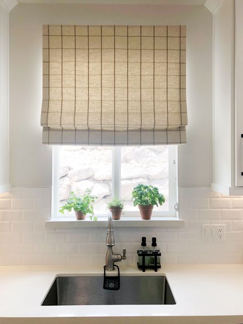 Kitchen Windows Above Sink Ideas Farmhouse, Small Kitchen Window Over Sink, Kitchen Blinds Ideas Above Sink, Kitchen Curtains Above Sink, Kitchen Windows Above Sink Ideas, Kitchen Windows Above Sink, Kitchen Blinds Ideas, Kitchen Sink Farmhouse, Kitchen Sink Curtains