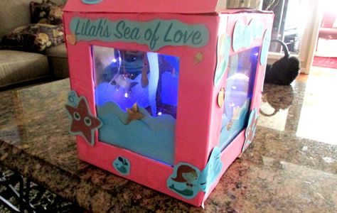 Aquarium Valentine Boxes, Fish Tank Valentine Box Ideas, Under The Sea Valentines Boxes, Fish Tank Valentines Boxes, Diy Aquarium Decor, Valentine Box Ideas For School, Valentines Day Preschool, Girls Valentines Boxes, Valentines Day Box